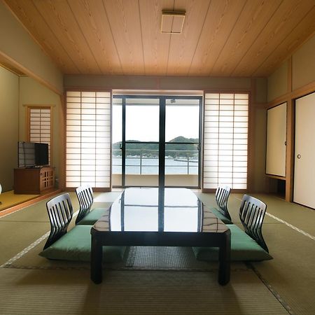 Matsuura Hotell Saiki Eksteriør bilde