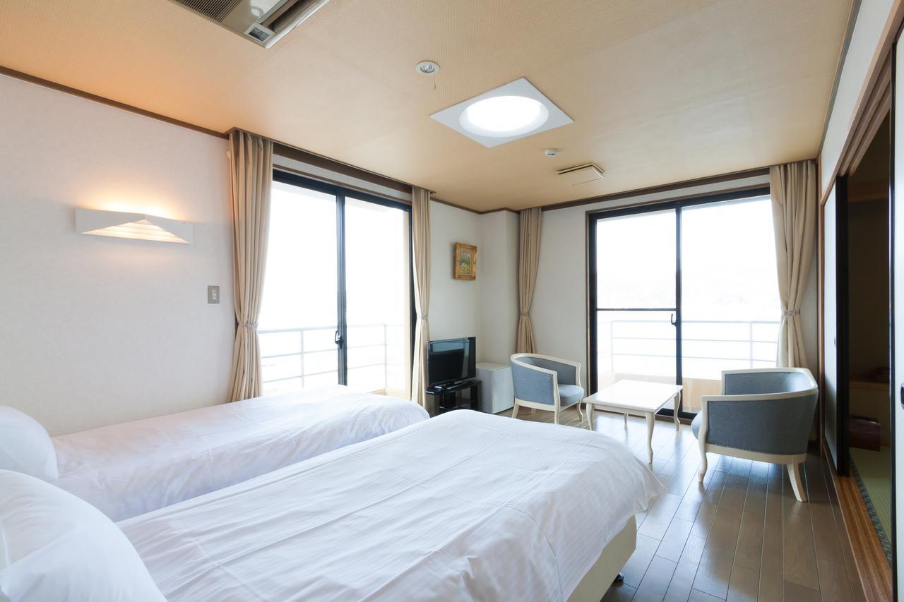 Matsuura Hotell Saiki Eksteriør bilde