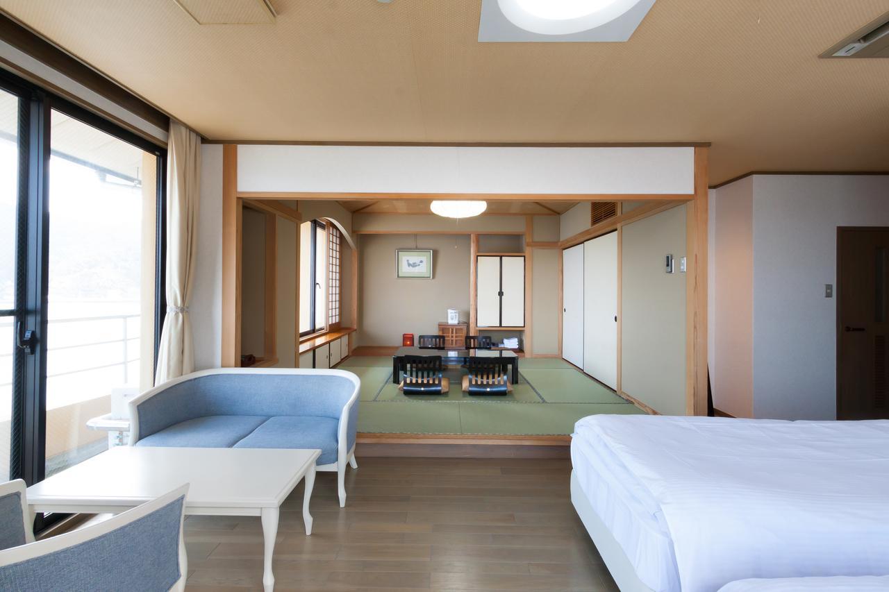 Matsuura Hotell Saiki Eksteriør bilde